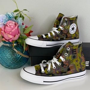 Converse NWT All Star High Top Sneaker in Women’s Size 7